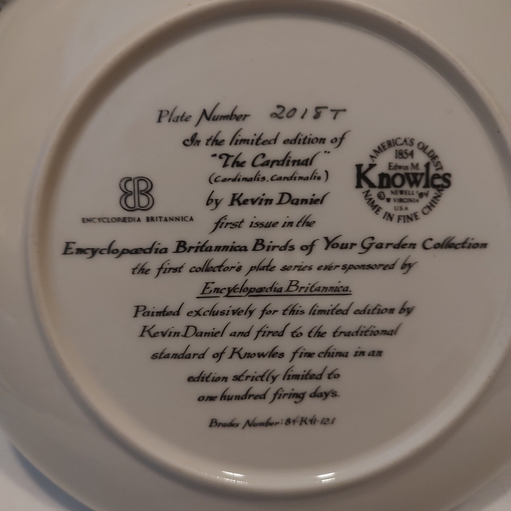 Cardinal Collector Plate - Picture 3 of 4
